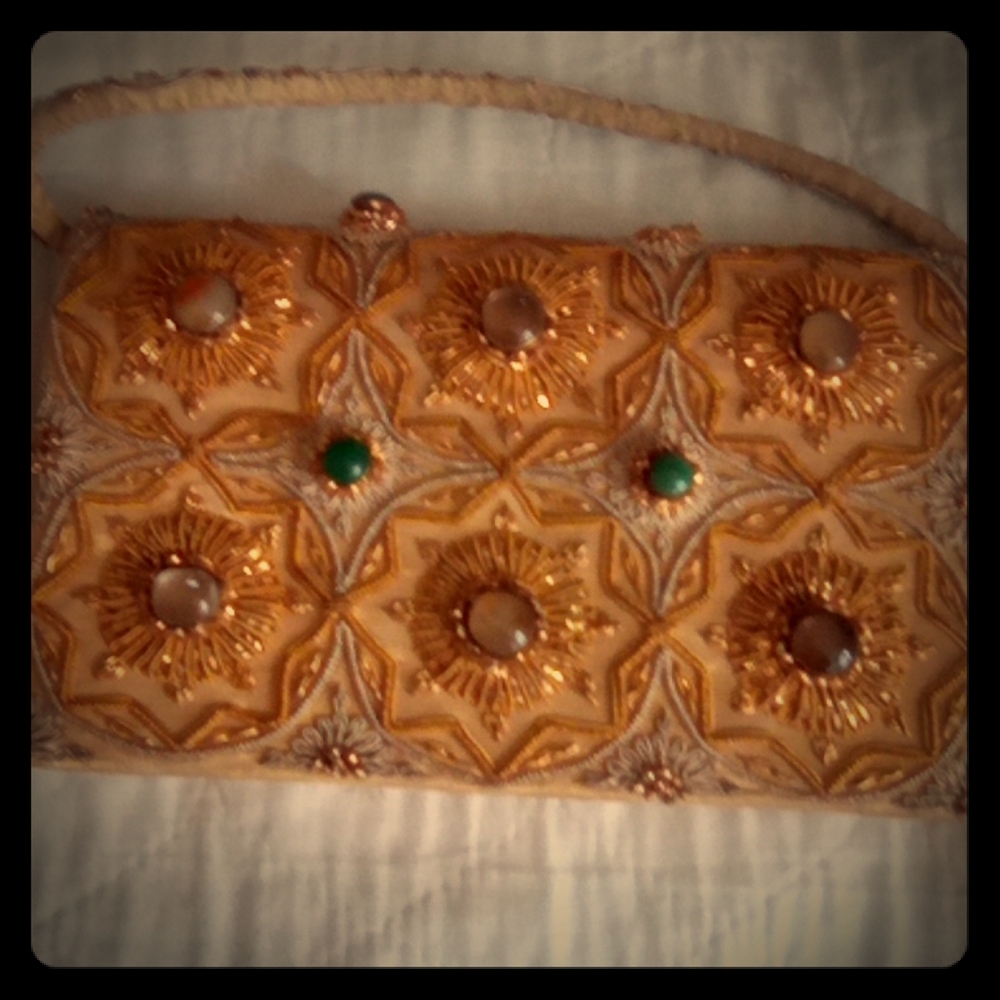 Purse with material handels..